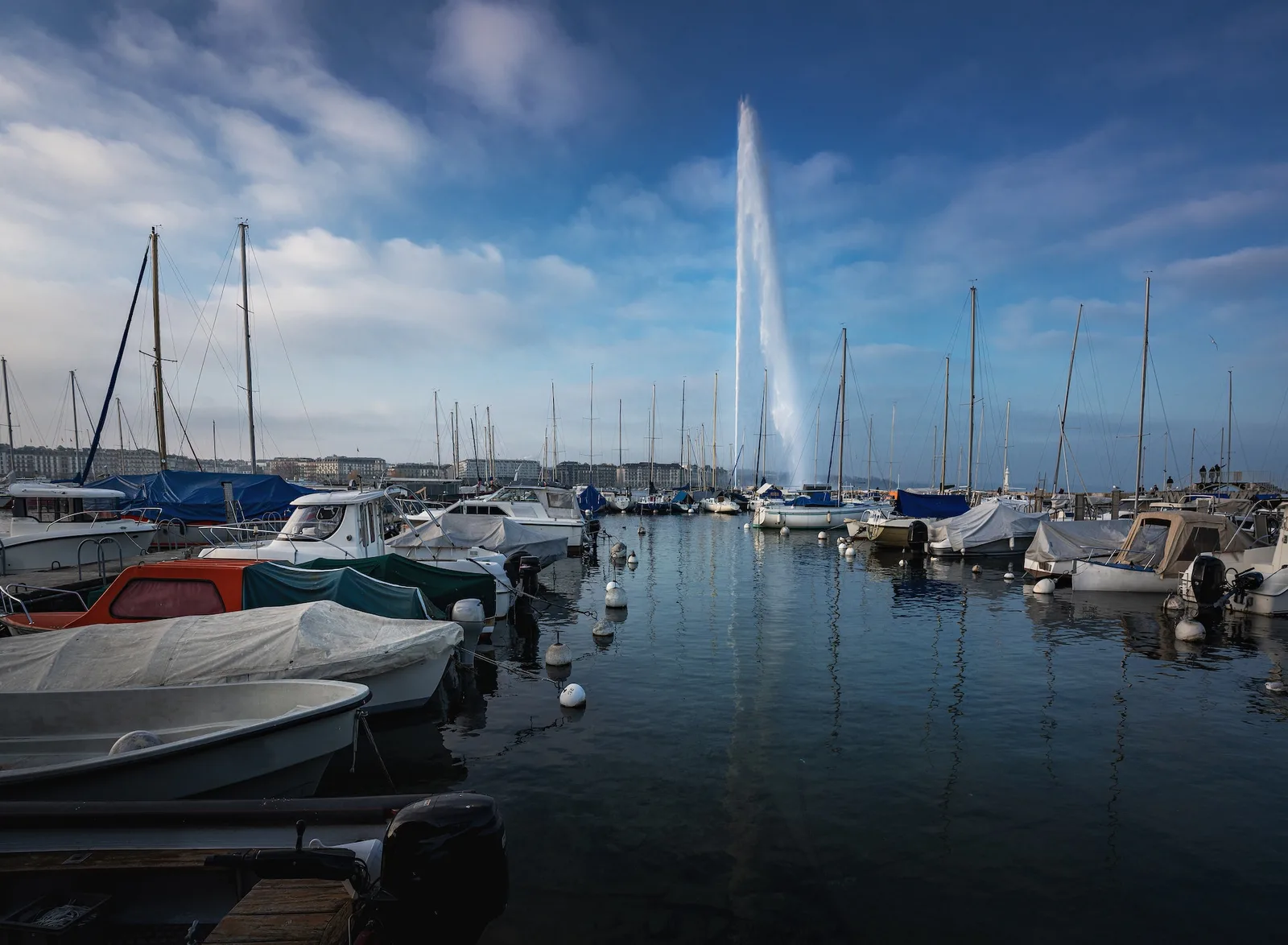 Jet d’eau de Genève : un symbole incontournable de la ville